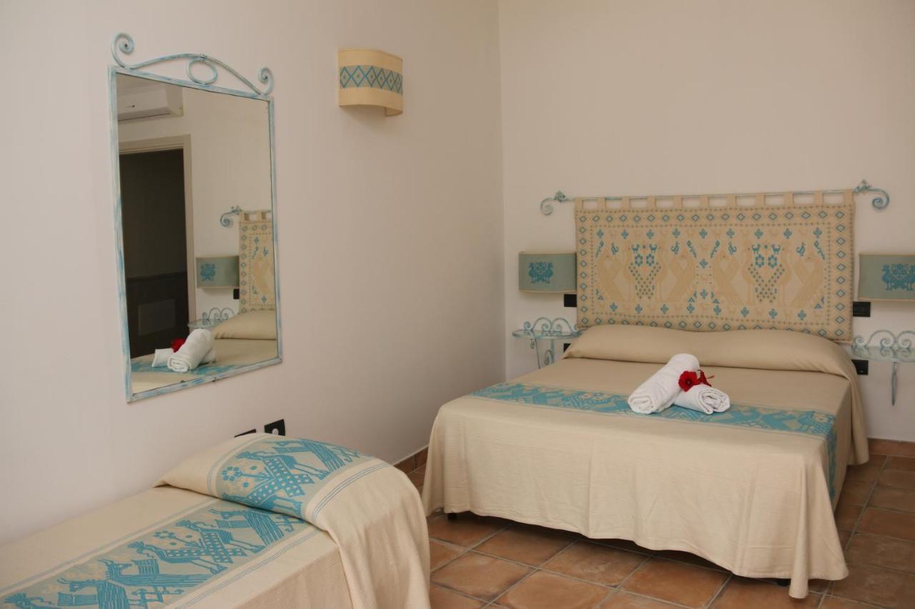 Hotel Altura Villasimius Eksteriør billede
